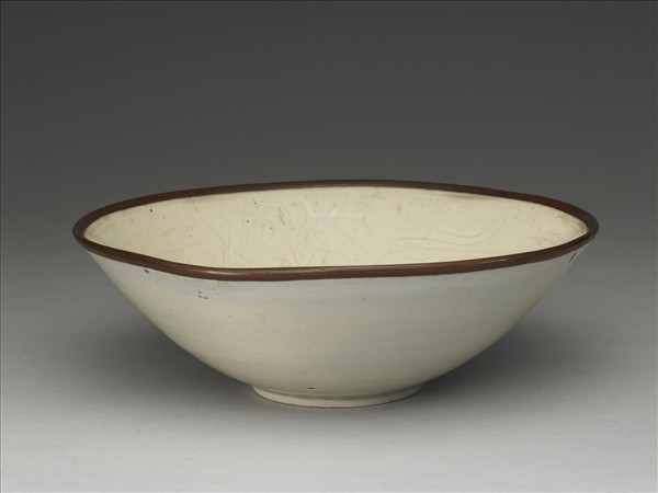 定窯 白瓷劃花碗