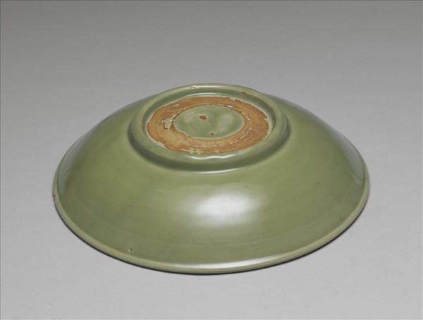 龍泉窯 青瓷印花花卉紋盤