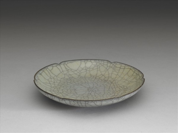 哥窯 青瓷葵口盤