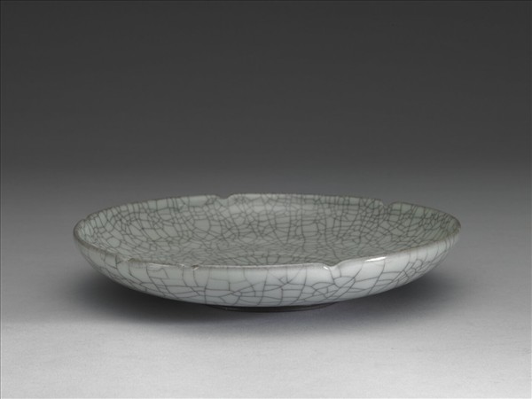 哥窯 青瓷葵口盤