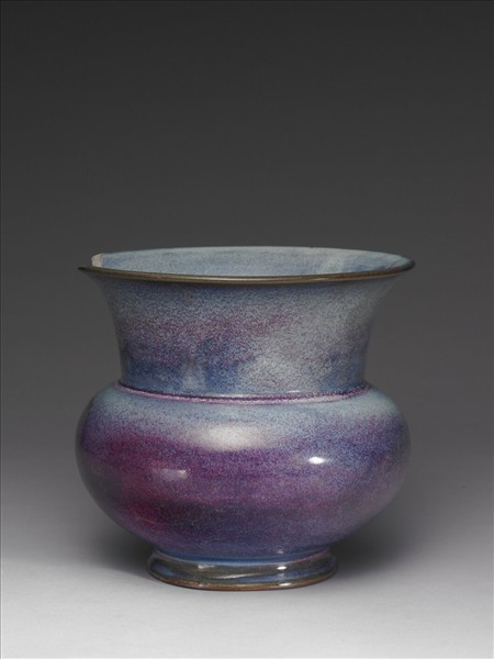 鈞窯 葡萄紫釉渣斗式花盆