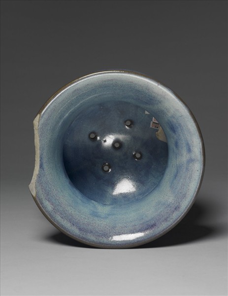 鈞窯 葡萄紫釉渣斗式花盆