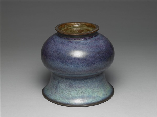 鈞窯 葡萄紫釉渣斗式花盆