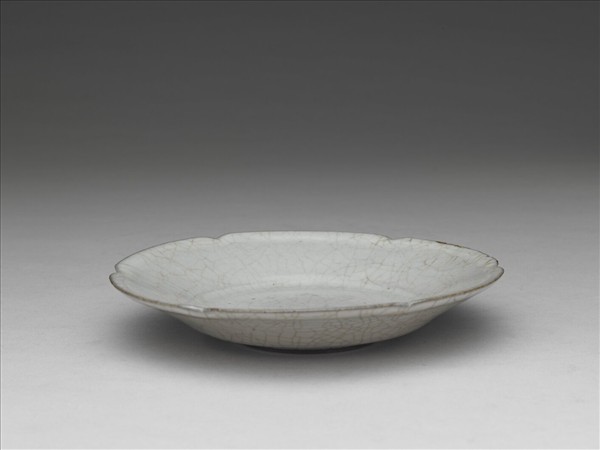 哥窯 青瓷葵口碟