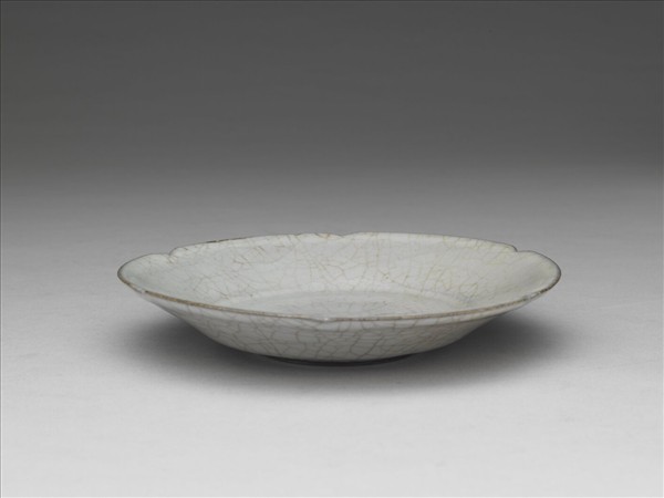 哥窯 青瓷葵口碟