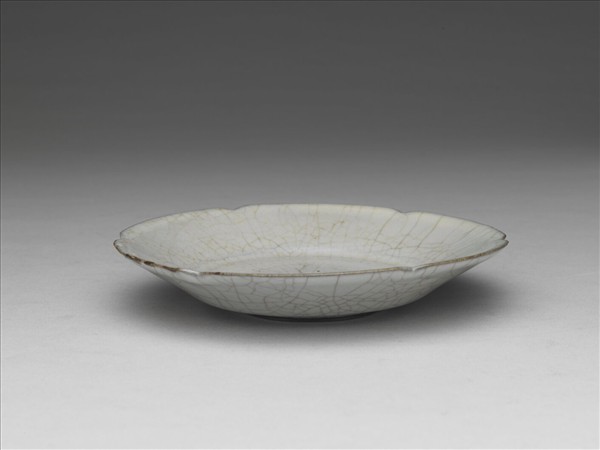 哥窯 青瓷葵口碟