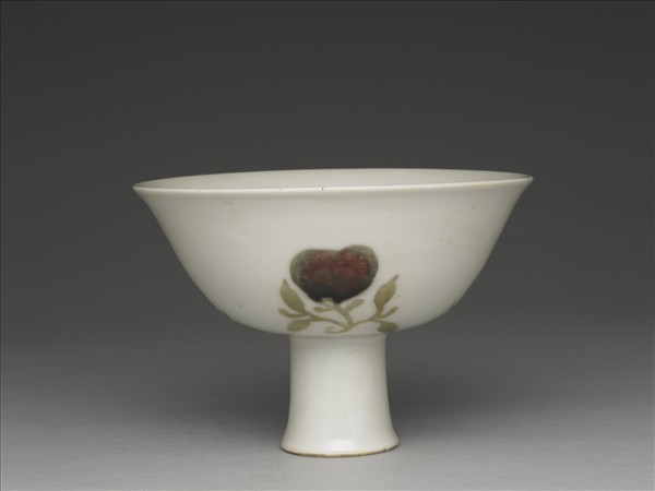 釉裡紅四果紋高足碗