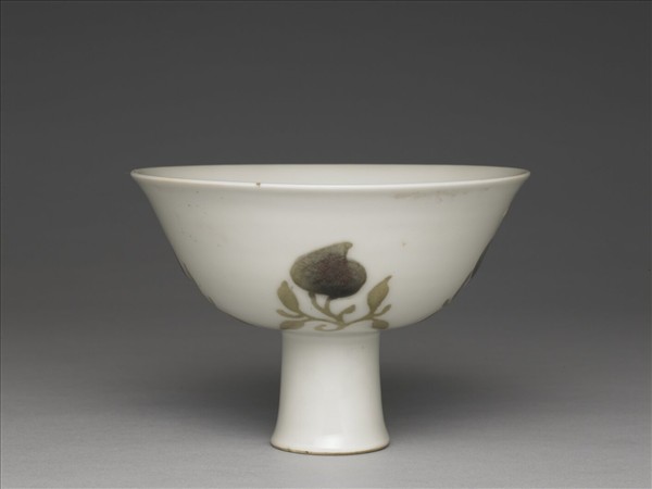 釉裡紅四果紋高足碗