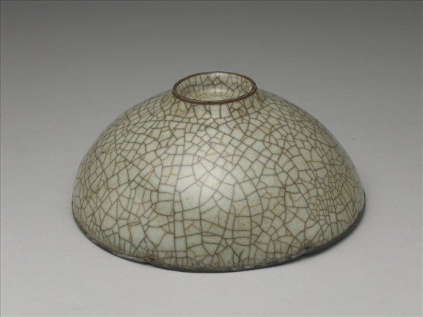 哥窯 青瓷葵口碗