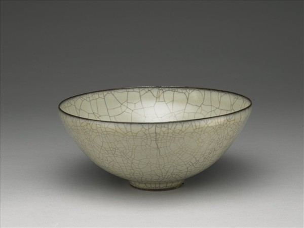 月白釉碗