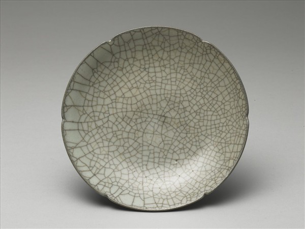 哥窯 青瓷葵口盤