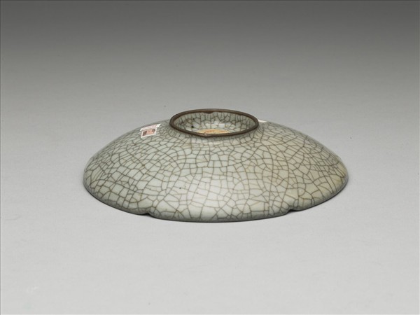 哥窯 青瓷葵口盤