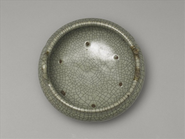 哥窯 青瓷雙耳三足爐