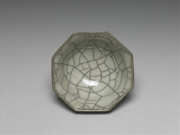 青瓷八方杯