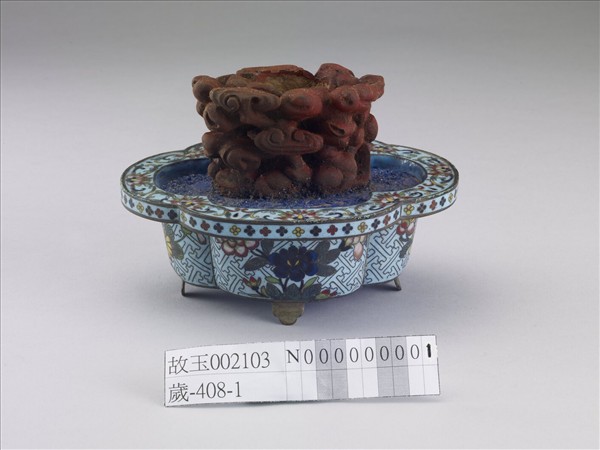 掐絲琺瑯花卉紋海棠式盆