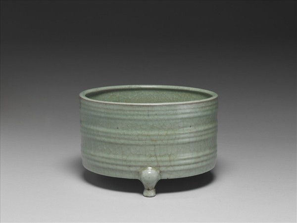 官窯 青瓷弦紋樽