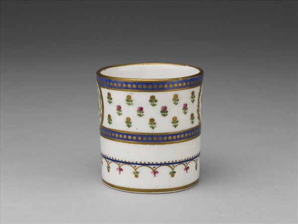 粉彩花卉單耳盃