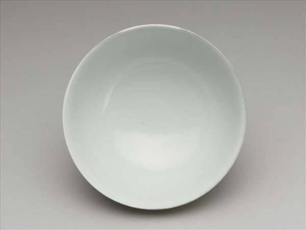 琺瑯彩黃地牡丹紋碗