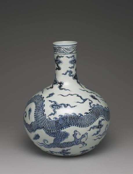 青花雲龍紋天球瓶