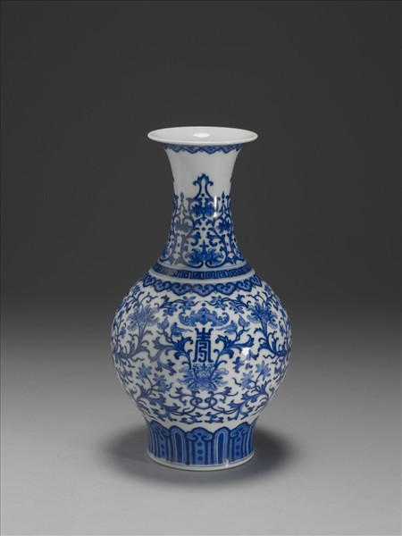 青花萬壽福慶花卉紋瓶