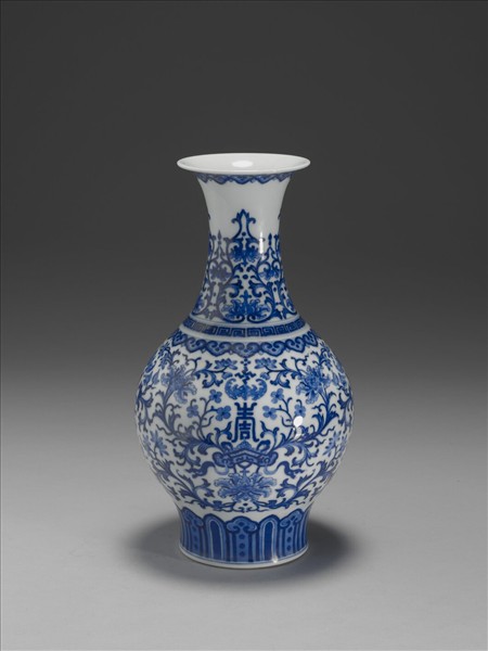 青花萬壽福慶花卉紋瓶