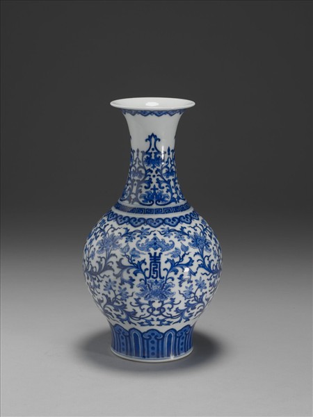 青花萬壽福慶花卉紋瓶