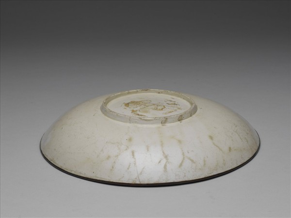 定窯 白瓷印花牡丹雙魚紋盤