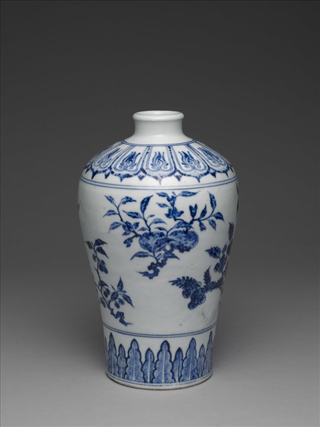 青花四季花果紋梅瓶