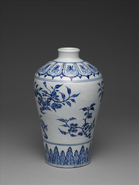 青花四季花果紋梅瓶