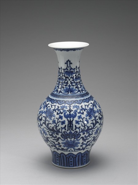 青花萬壽福慶花卉紋瓶