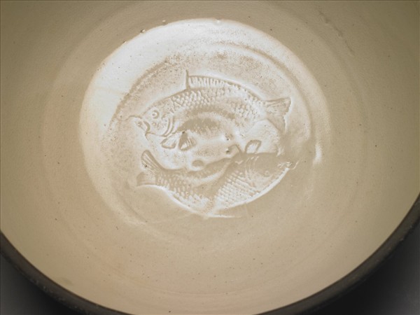 甜白半脫胎九龍盤