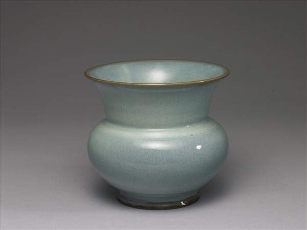 鈞窯 天藍釉渣斗式盆