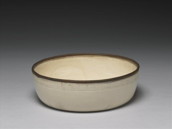 白瓷劃花蓮塘鷺鷥紋洗