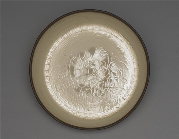 白瓷劃花蓮塘鷺鷥紋洗