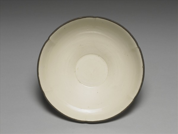 定窯 葵口碗