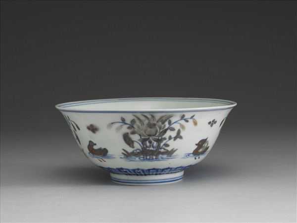 鬥彩蓮塘鴛鴦紋碗