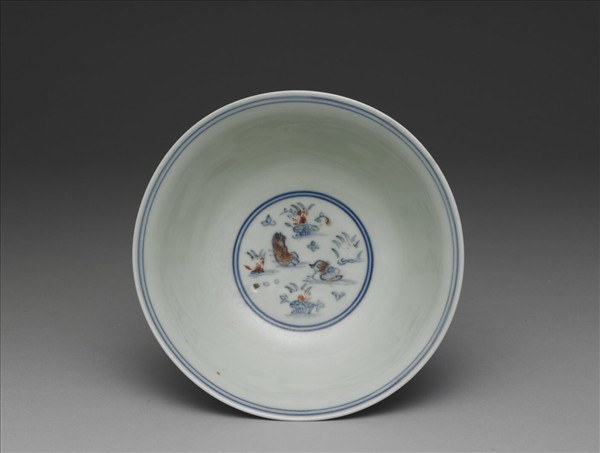 鬥彩蓮塘鴛鴦紋碗