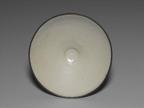 定窯 印花花卉雙鳳紋碗