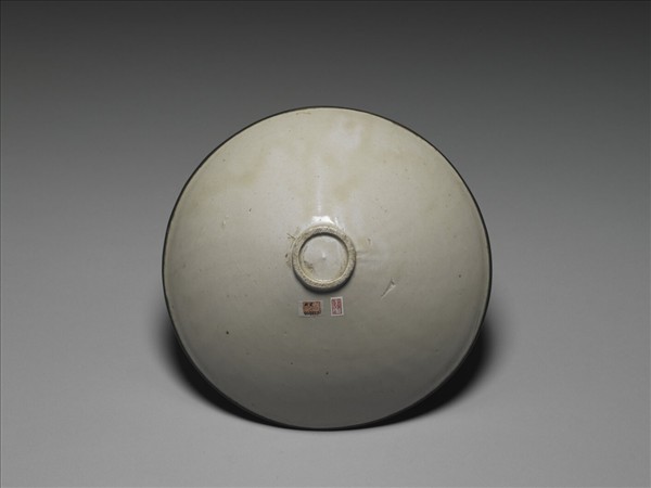 定窯 印花花卉雙鳳紋碗