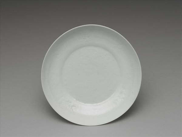 甜白半脫胎九龍盤