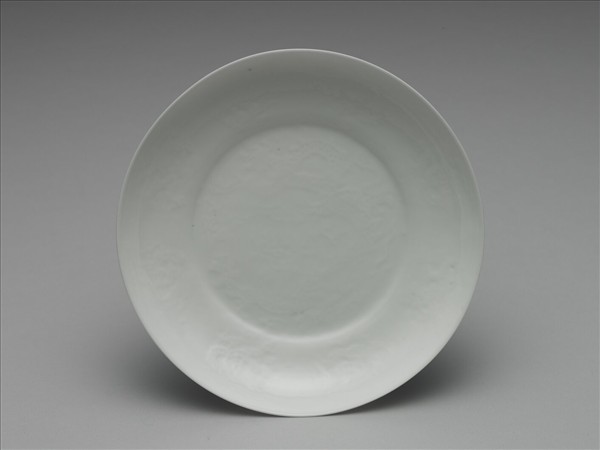 甜白半脫胎九龍盤