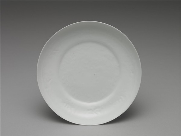 甜白半脫胎九龍盤