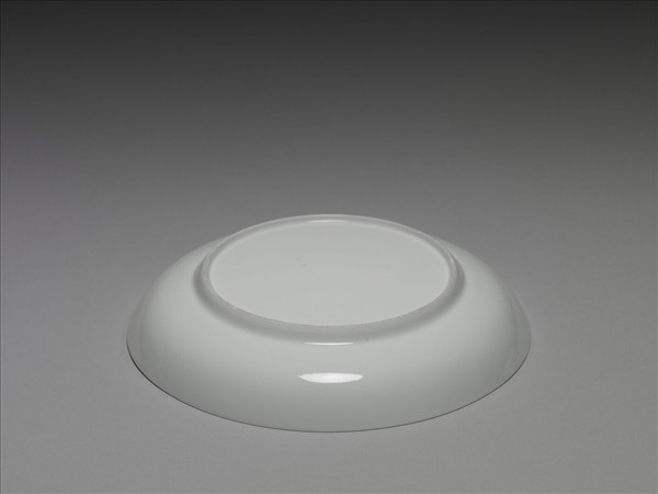 甜白半脫胎九龍盤