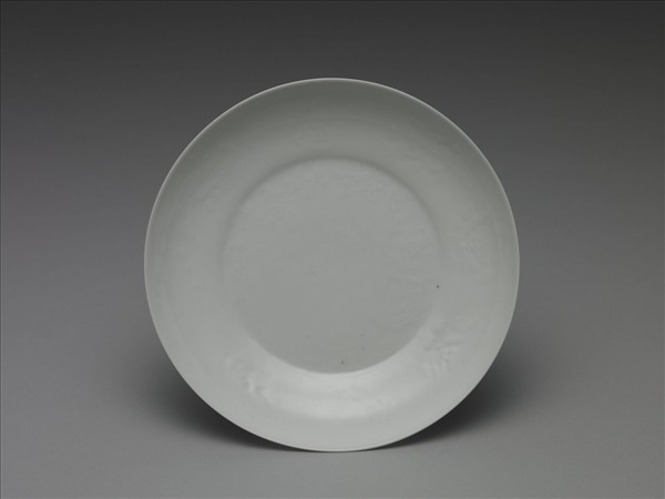 甜白半脫胎九龍盤