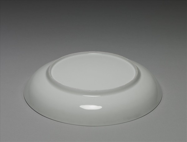 甜白半脫胎九龍盤