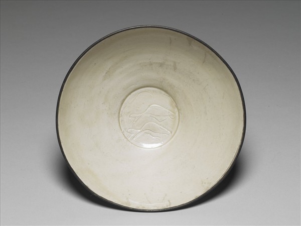定窯 劃花蓮瓣雙魚紋碗