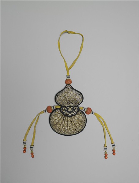 壓金銀絲蒲蘆式荷包