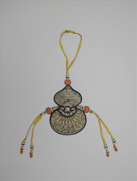 壓金銀絲蒲蘆式荷包