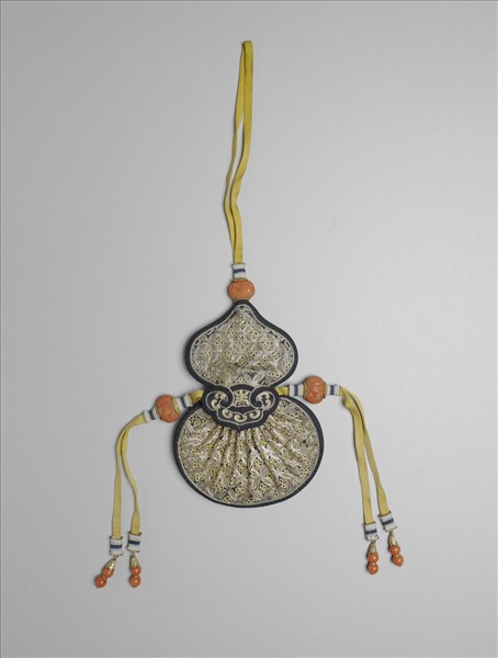 壓金銀絲蒲蘆式荷包