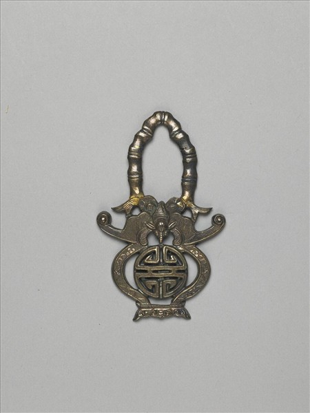 福壽花籃形銀飾件